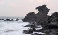 竜頭岩
